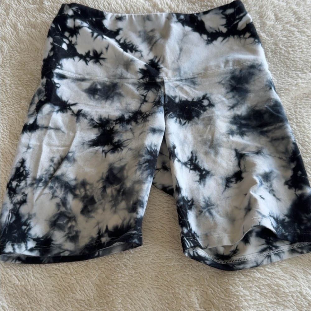 PINK Victoria's Secret Monochrome Tie-Dye Bike Shorts